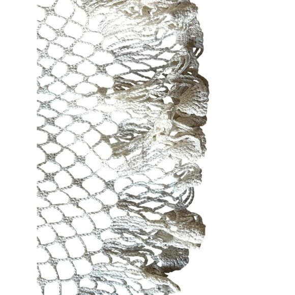 Hand Crocheted Doily Centerpiece 23" Diameter Ruffled Edge White Cotton Wedding - Picture 8 of 10